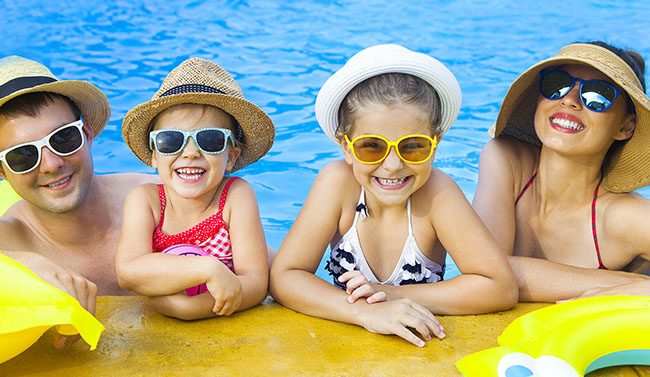 family-sm-650×377 Pool Family